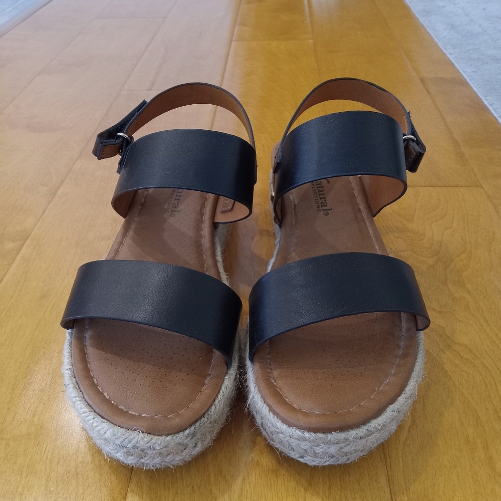 Worn twice Natural reflections sandals